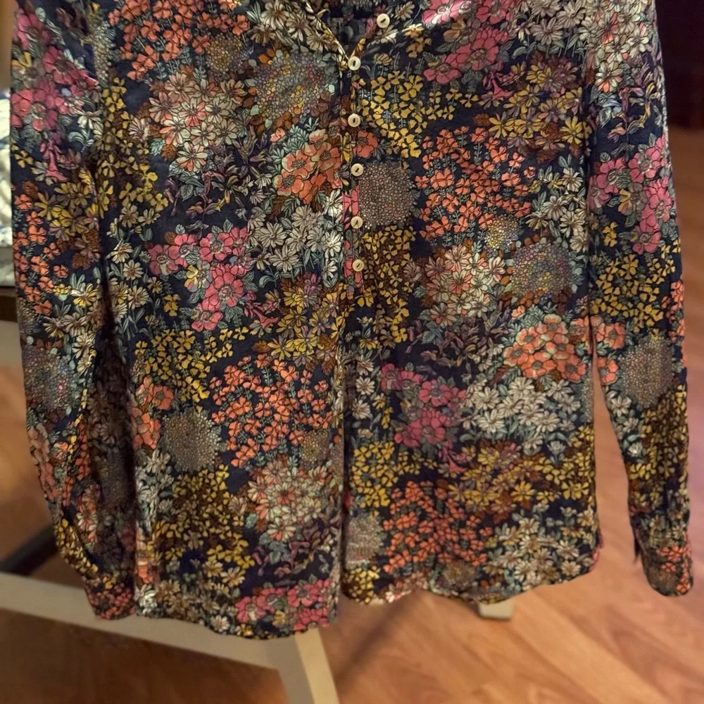 Talbots blouse - Picture 2 of 4